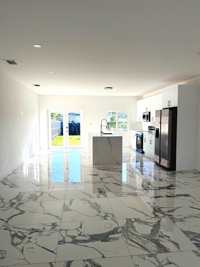 Foto del edificio - 11870 SW 220th St