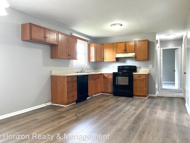 Building Photo - 3 br, 1 bath House - 578 Cynthia Dr.
