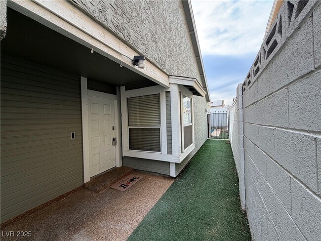 Foto del edificio - 516 Inness Ave