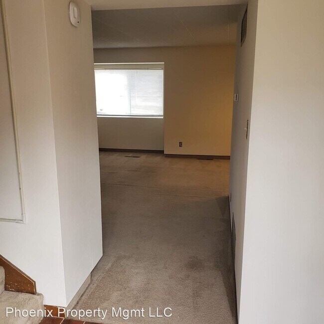 Building Photo - 1402 Bass Ave