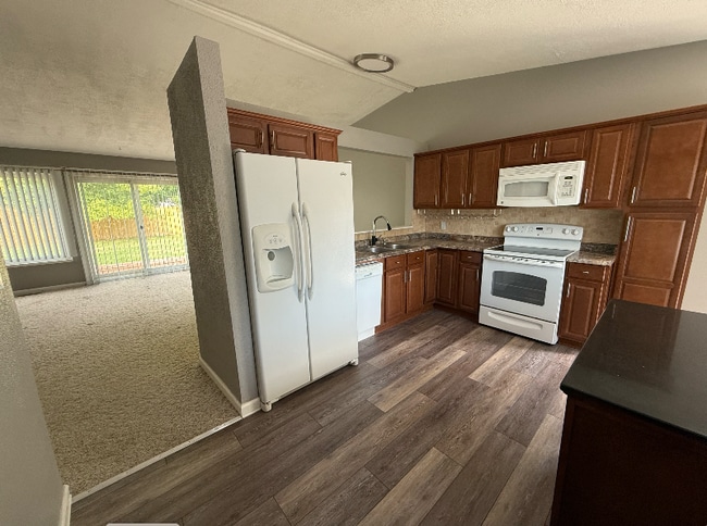 Building Photo - 4305 Old Castle Cir