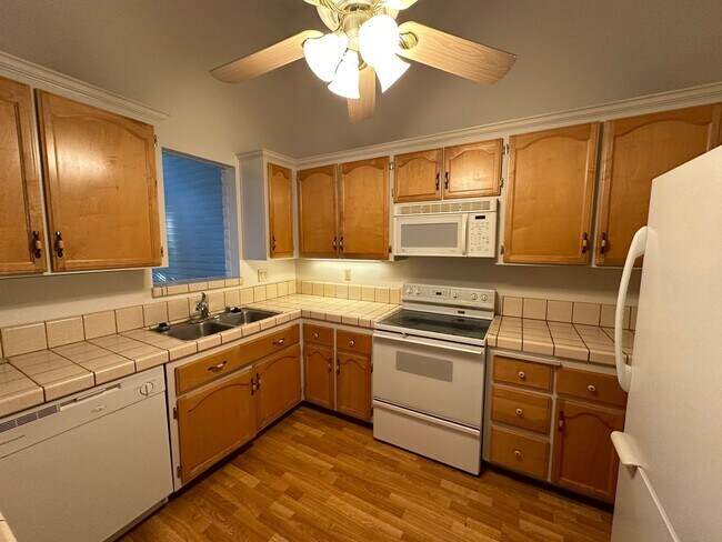 Foto del edificio - 2632 Bradford Way - Southport 95691