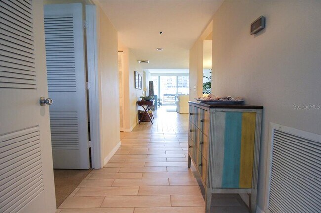 Foto del edificio - 1125 Gulf of Mexico Dr