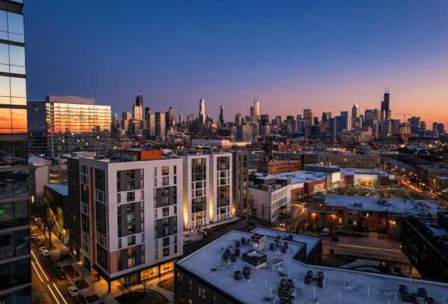 Post Chicago - Post Chicago Apartments