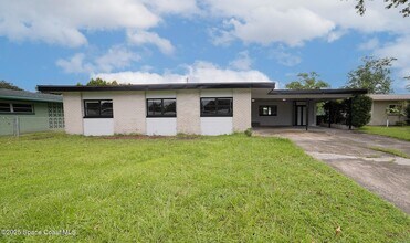 Building Photo - 1131 Linda Ave