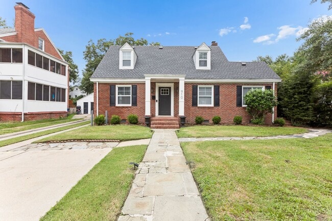 Fully Furnished Mid-Term Rental with Utilities Included!! - Fully Furnished Mid-Term Rental with Utilities Included!! House