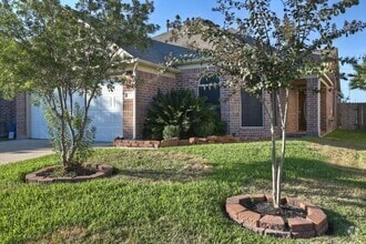 Building Photo - 18530 Alemarble Oak St