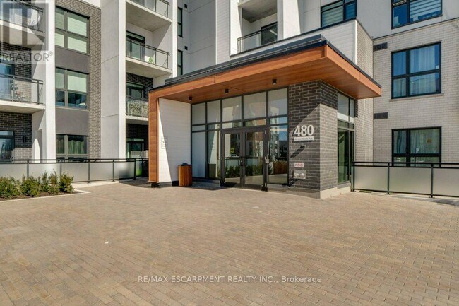 Photo du bâtiment - 480 Gordon Krantz Ave