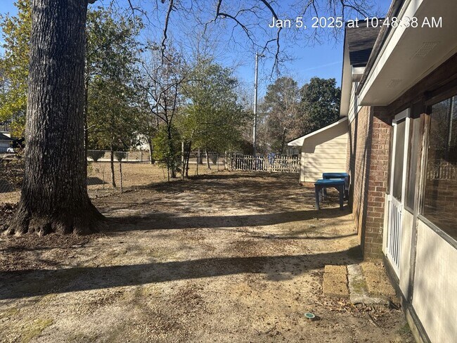 Building Photo - 203 Bayfield Loop