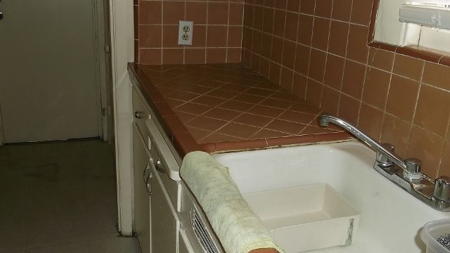 Building Photo - 1332 N 1st Ave