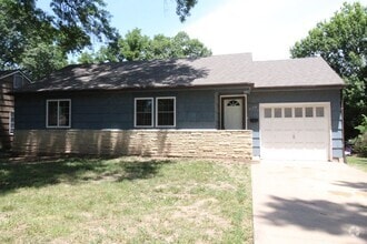 Building Photo - 3134 W 44 Terrace