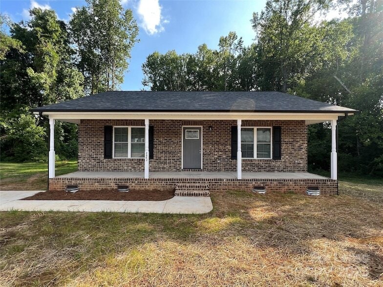 Primary Photo - 26 E J St