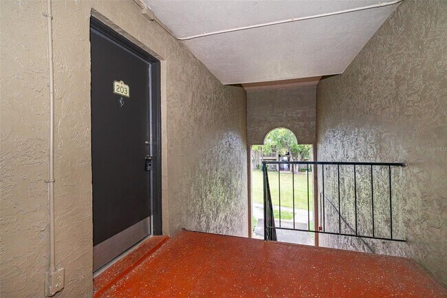 Building Photo - 305 Wymore Rd