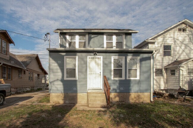 Building Photo - 4405 Bellefontaine Ave
