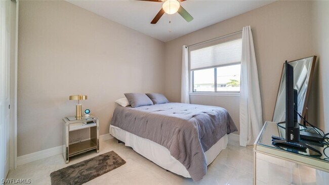 Foto del edificio - 1815 SW 22nd St