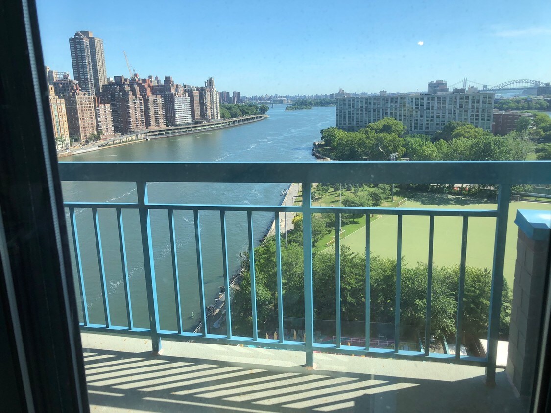 Main Balcony - 30 River Rd