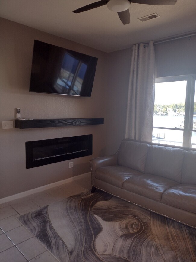 Foto del edificio - 195 Gardenia Cir