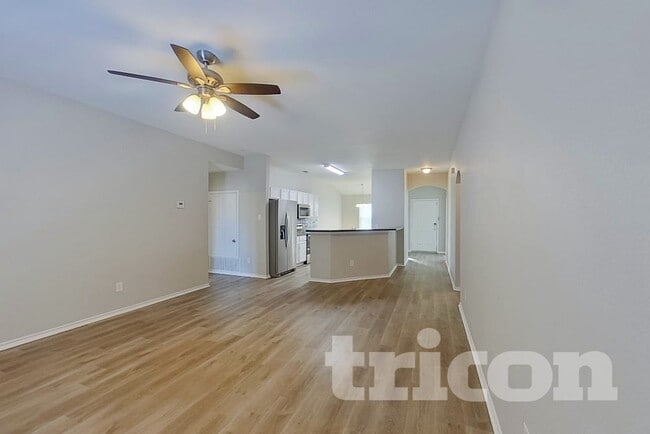 Building Photo - 396 Florence Dr