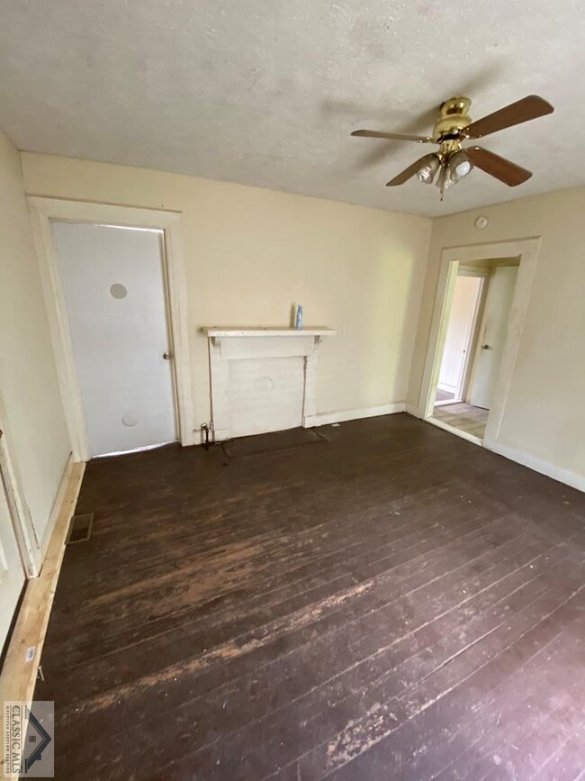 Building Photo - 341 Glenhaven Ave