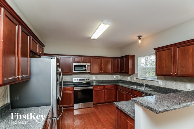 Foto del edificio - 176 Darbys Run Ct
