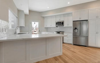 Building Photo - 2800 Grant Ave