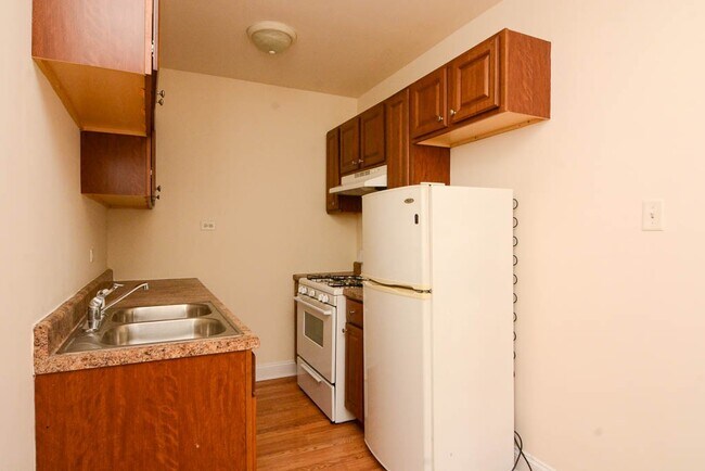 Foto del edificio - 2600 N Kimball Ave