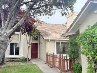 Building Photo - 1143 Lerma Ln