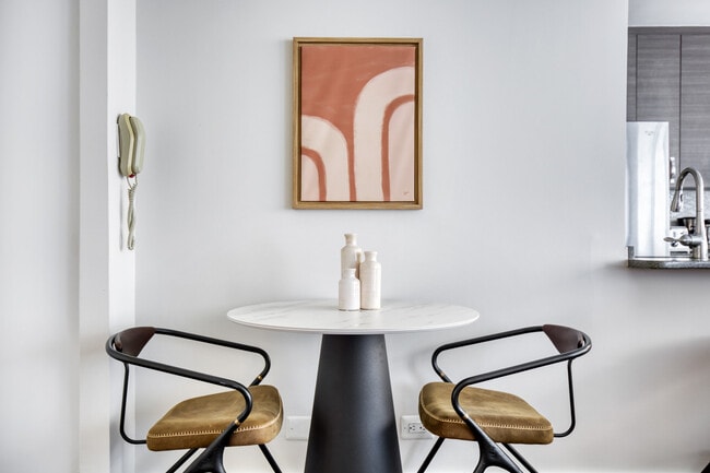 Foto del edificio - 401 E 34th St