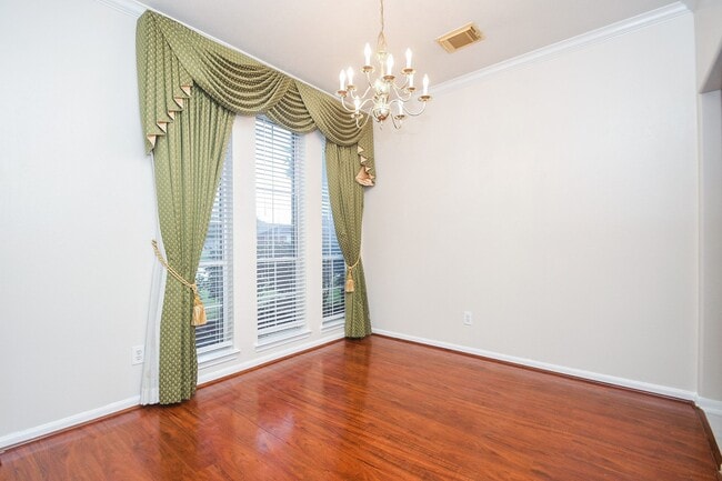 Building Photo - 14234 Silver Glade Ln