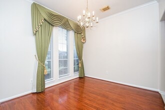 Building Photo - 14234 Silver Glade Ln