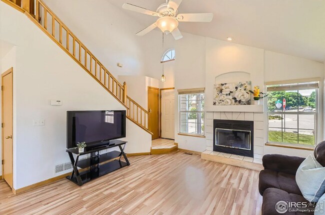 Building Photo - 455 Derry Dr