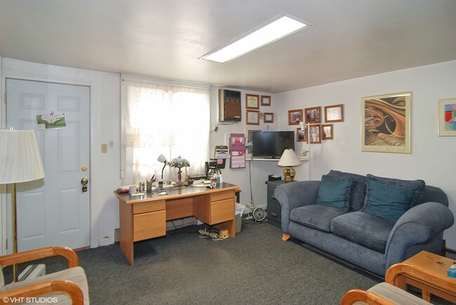 Building Photo - 7440 Harrison St