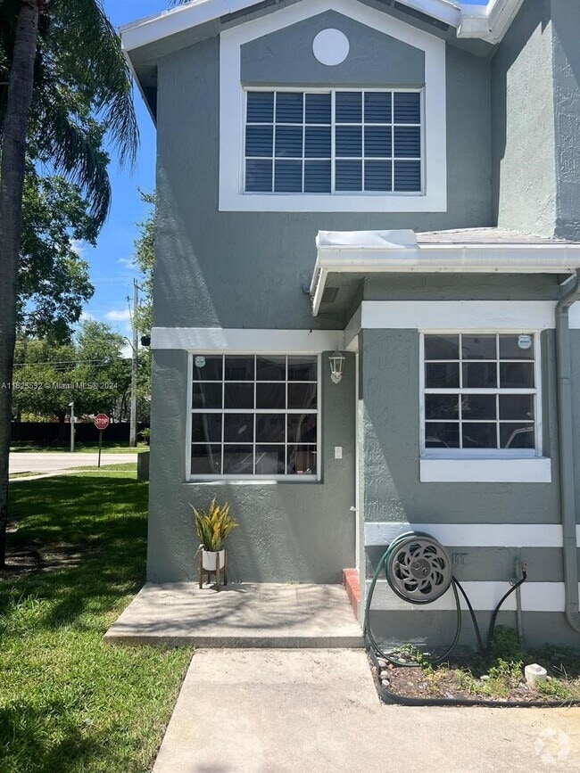 Flamingo Gardens Apartments for Rent Cooper City, FL 13 Rentals
