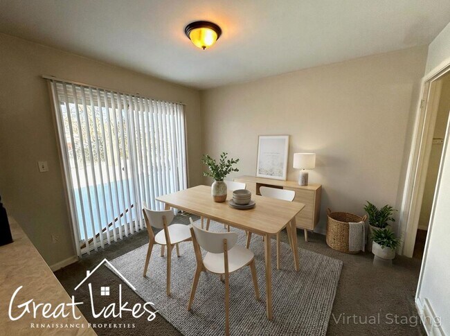 Foto del edificio - Lovely 2 Bedroom 1  1/2 Bathroom now available for rent