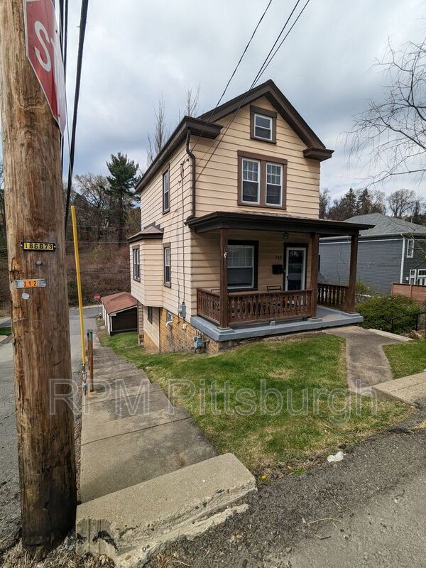 Building Photo - 344 Clarence St