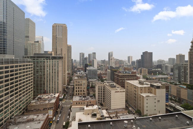 Building Photo - 440 N Wabash Ave