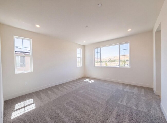 Foto del edificio - 5836 Placer Dr