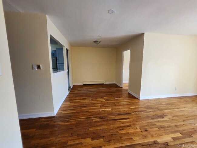 Foto del edificio - 165-19 Chapin Pkwy