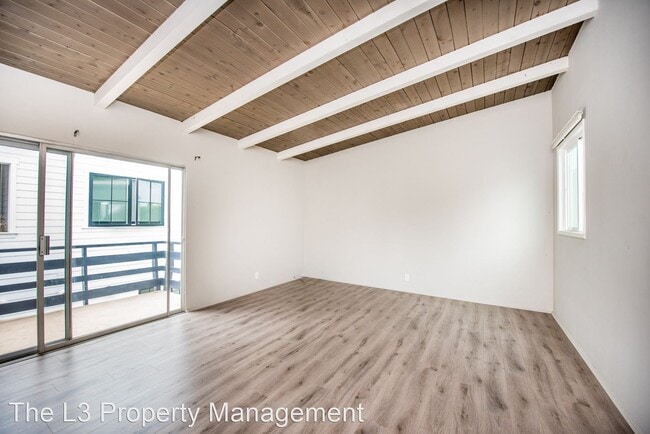Building Photo - 2 br, 1 bath House - 432 1/2  BEGONIA AVENUE