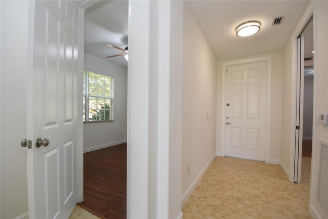 Building Photo - 8297 NW 128th Ln