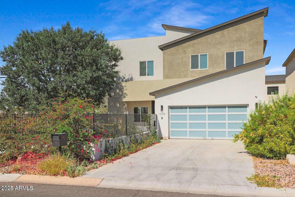 Foto principal - 3102 N 37th St