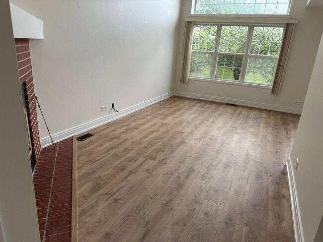 Foto del edificio - 1436 Brittania Way