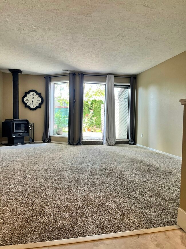 Foto del edificio - 13806 NW 10th Ct