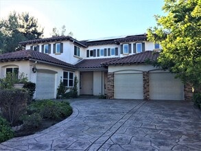 Building Photo - 1396 S Creekside Dr