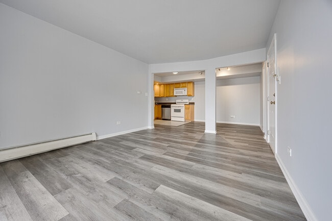 Building Photo - 155 E Mill St