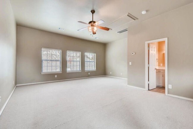 Building Photo - 539 Meadowview Ln