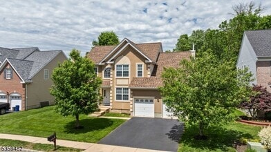 Building Photo - 13 Goldstar Dr