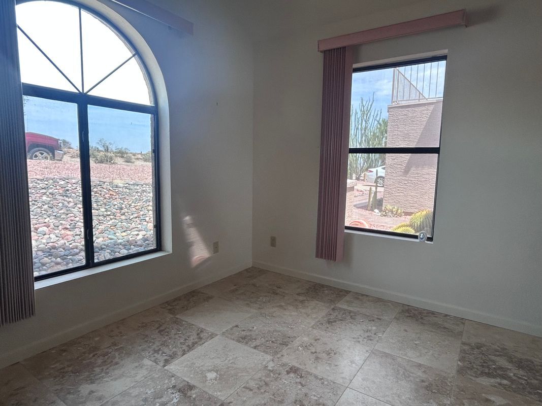 Foto del edificio - 15489 E Palisades Blvd