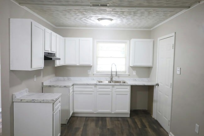 Foto del edificio - 1731 Sea Isle Rd