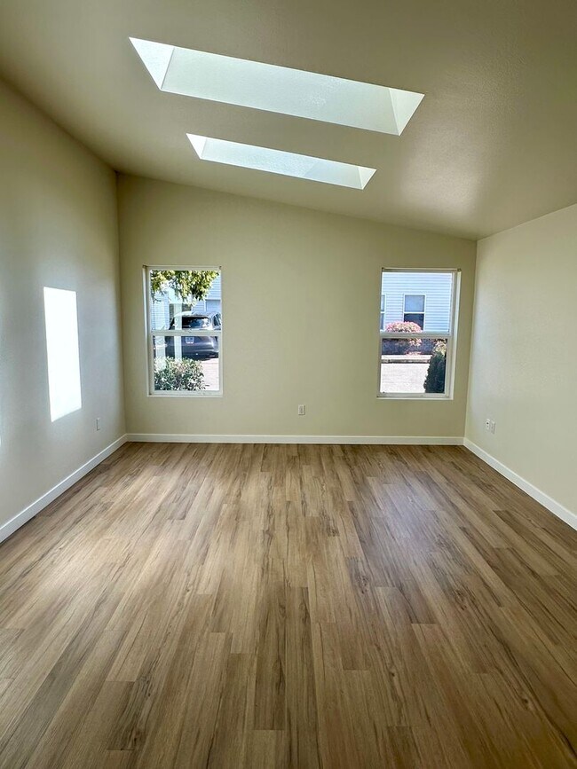 Foto del edificio - 843 Morse Ave SW